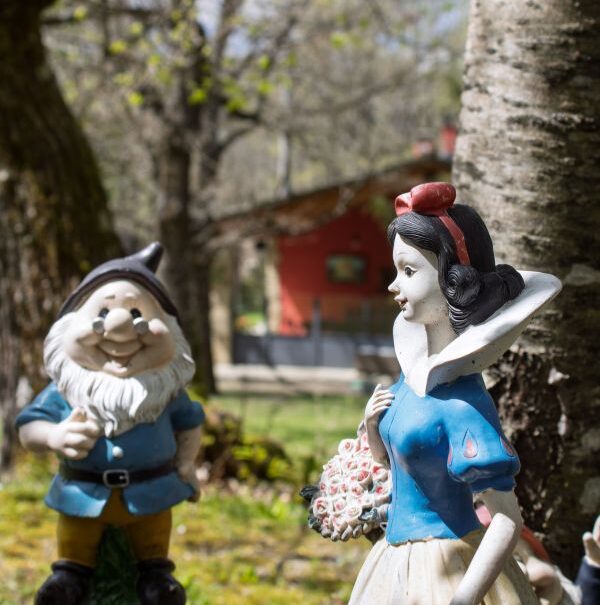 La ghiandaia_casa vacaza berceto estate_giardino on biancaneve e i settenani